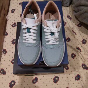 Rockport Women's ProWalker Trustride  Waterproof Walking Shoe